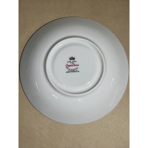 Vintage Queen Anne Bone‎ China Teacup and Saucer Set Autumn Leaves #8344 England - Picture 5 of 10